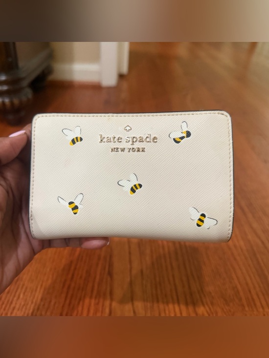 kate spade Handbags - Kate Spade Medium Bee Wallet 🐝
